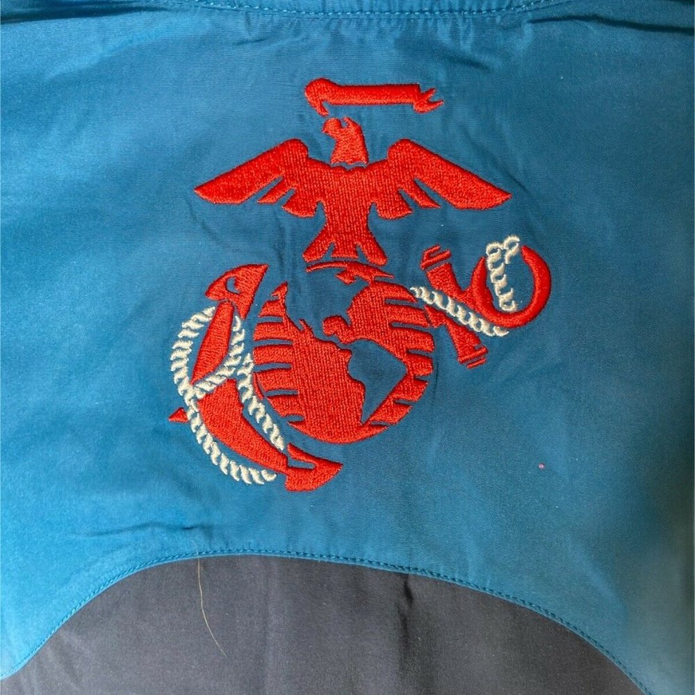 Brooks USMC Marine Corps Marathon 2014 Jacket NWT - Picture 4 of 8